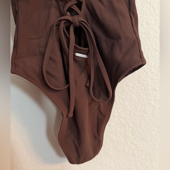 Berlook Coffee Cross Back Tummy Control One Piece Swimsuit - Picture 10 of 13